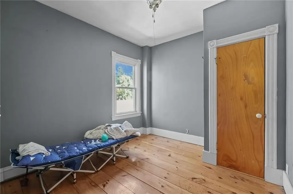 98 Andem Street Providence RI 02909