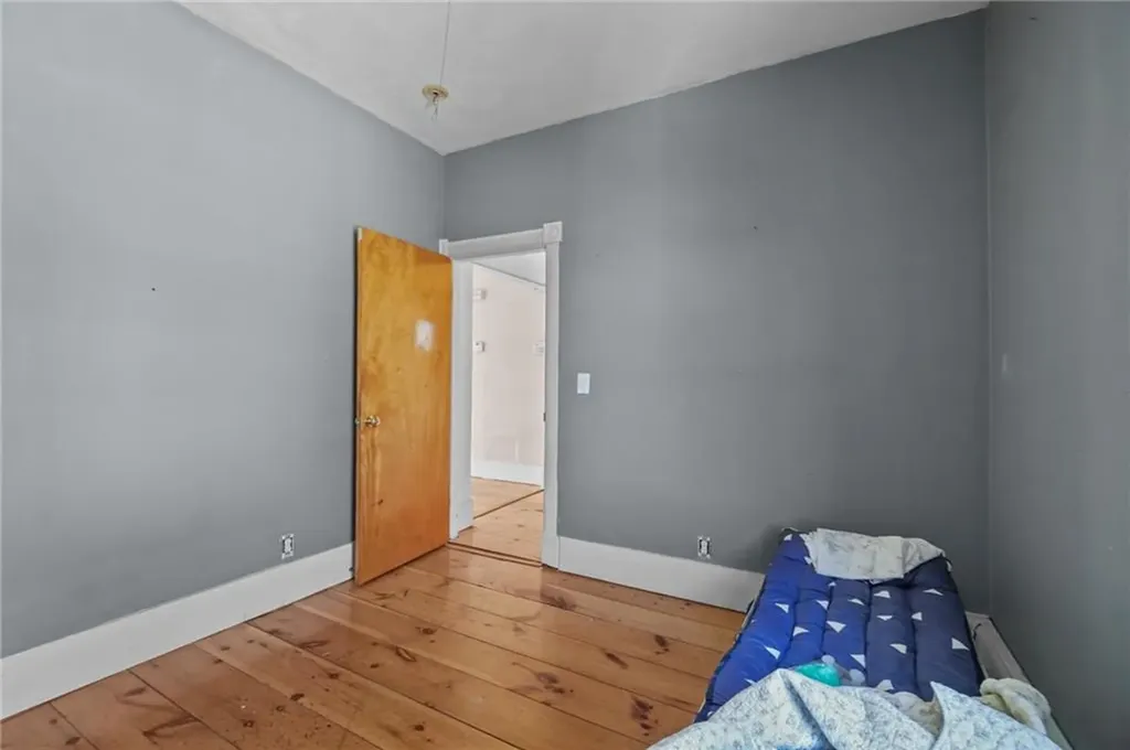 98 Andem Street Providence RI 02909