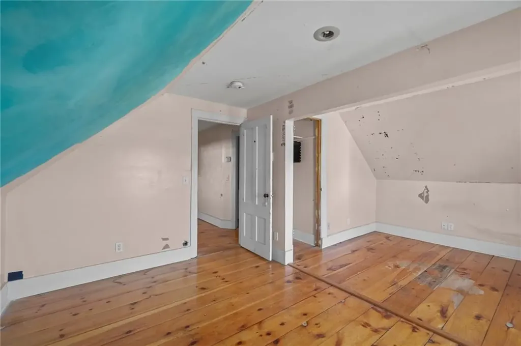 98 Andem Street Providence RI 02909