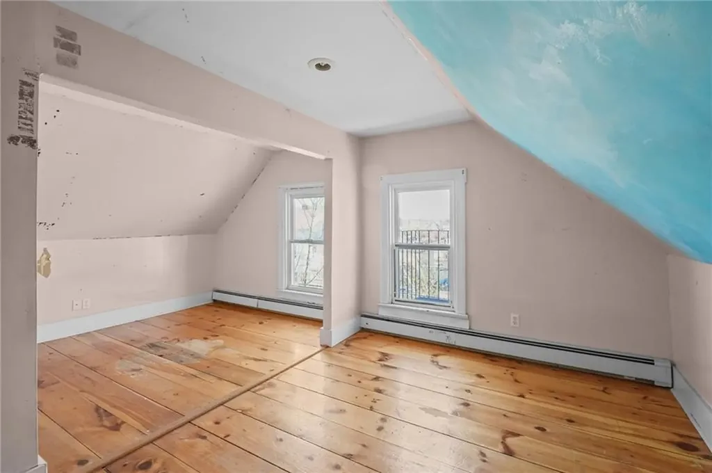 98 Andem Street Providence RI 02909