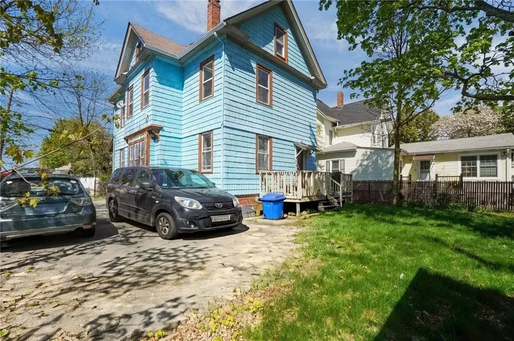 98 Andem Street Providence RI 02909