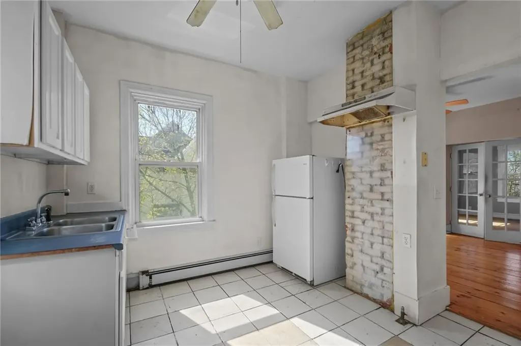 98 Andem Street Providence RI 02909