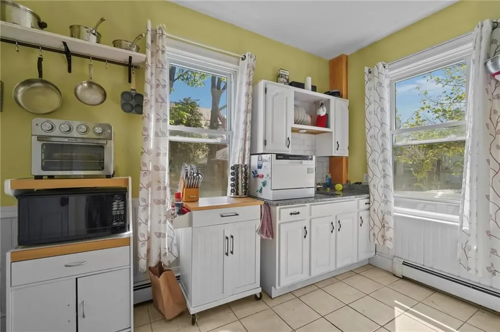 98 Andem Street Providence RI 02909