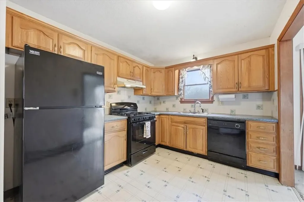 7 Brookview Court Westerly RI 02891