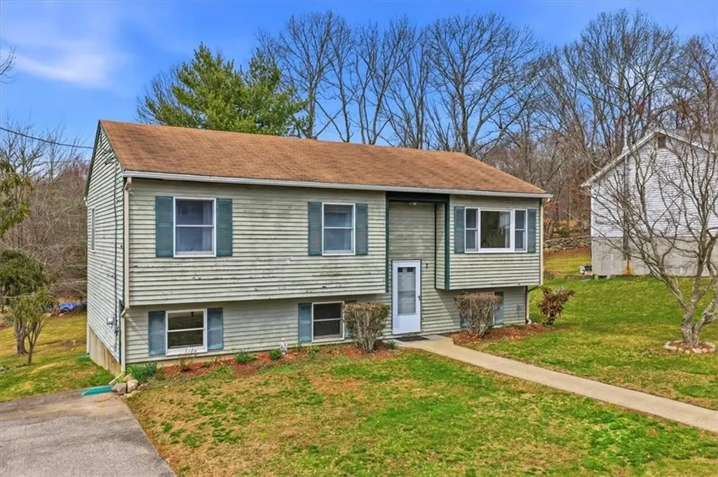 7 Brookview Court Westerly RI 02891