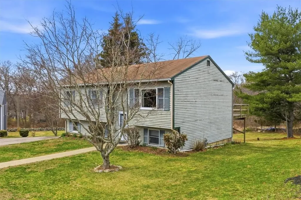 7 Brookview Court Westerly RI 02891