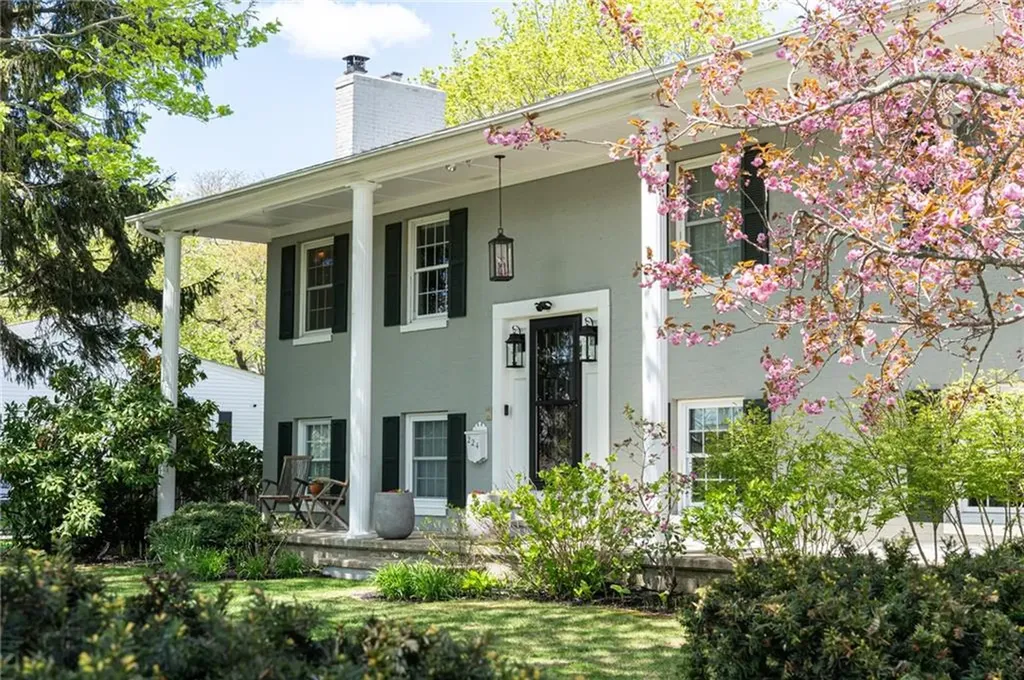 224 Foote Street Barrington RI 02806