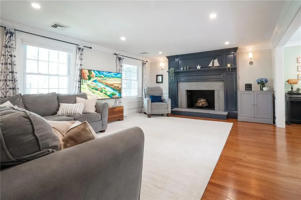 224 Foote Street Barrington RI 02806