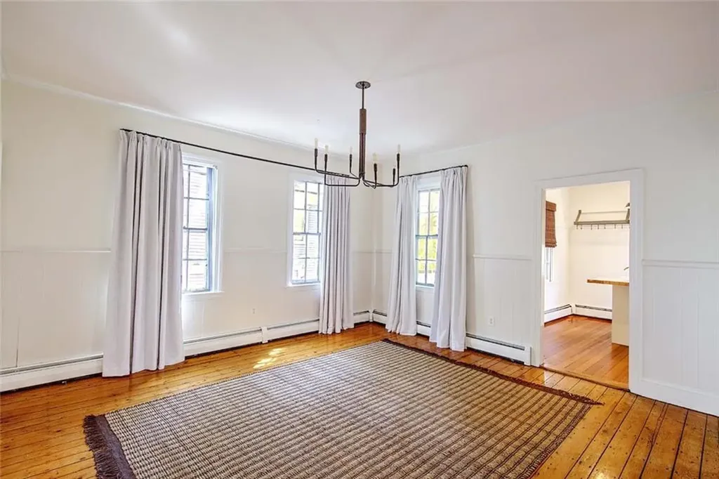 152 Congdon Street Providence RI 02906