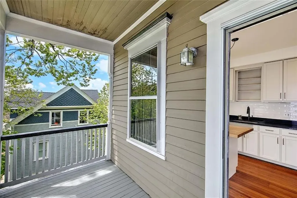 152 Congdon Street Providence RI 02906