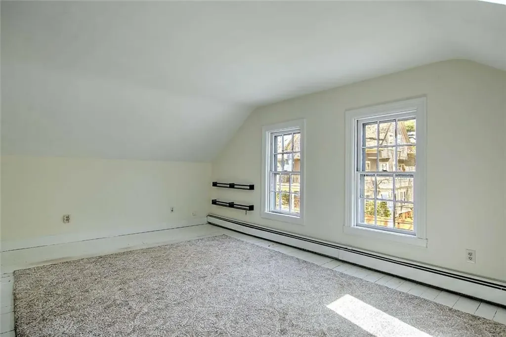 152 Congdon Street Providence RI 02906