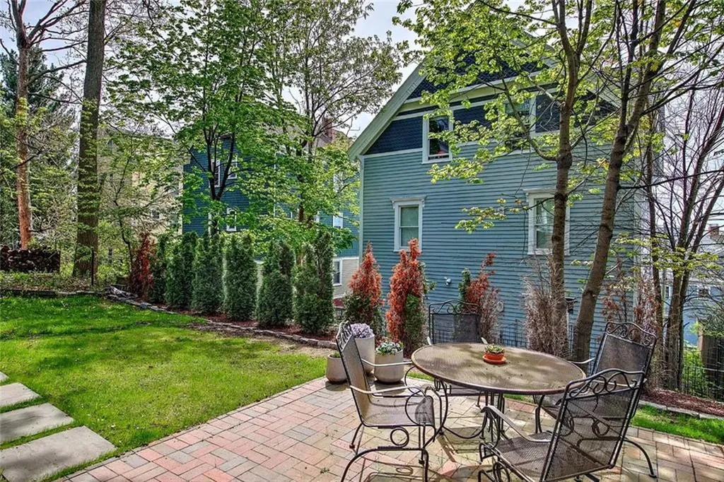 152 Congdon Street Providence RI 02906