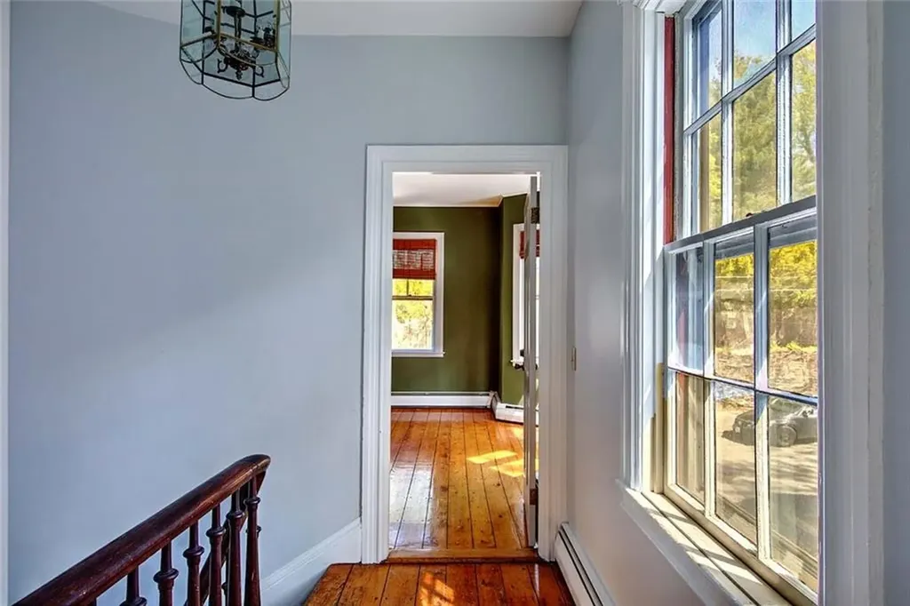 152 Congdon Street Providence RI 02906