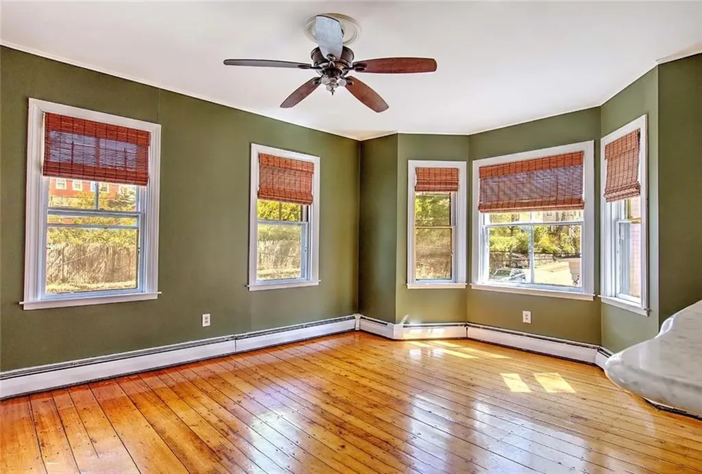 152 Congdon Street Providence RI 02906