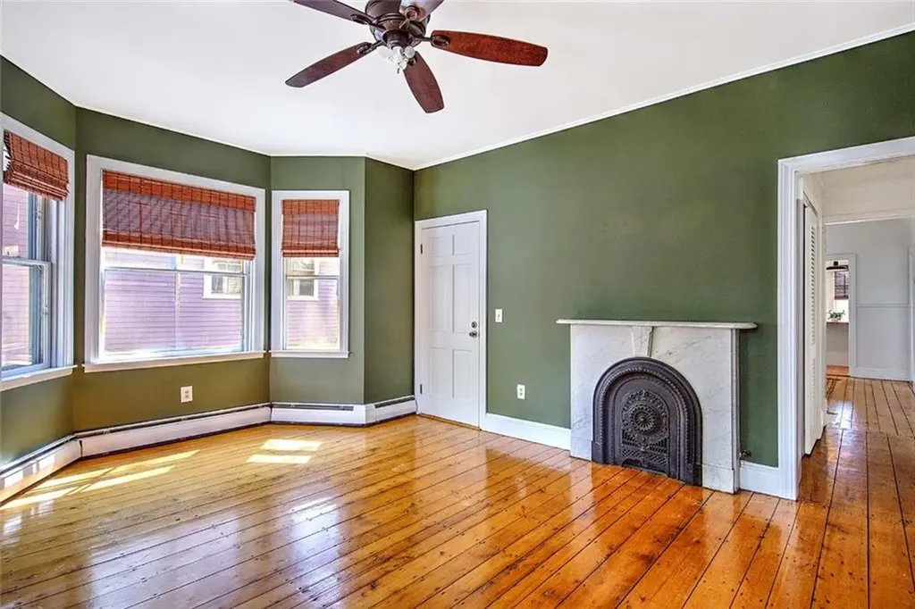 152 Congdon Street Providence RI 02906