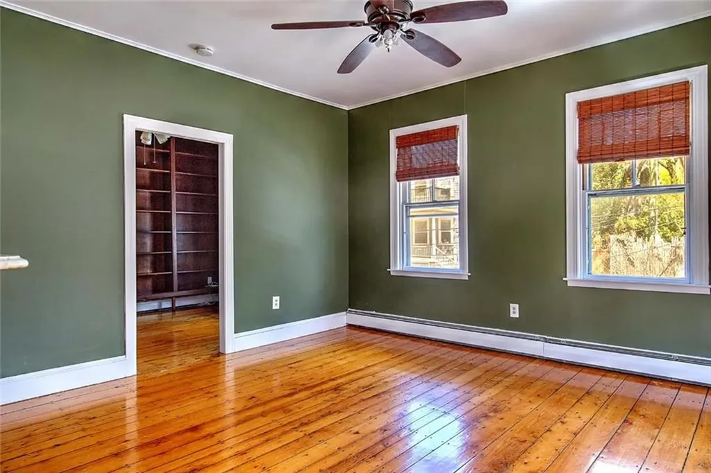 152 Congdon Street Providence RI 02906