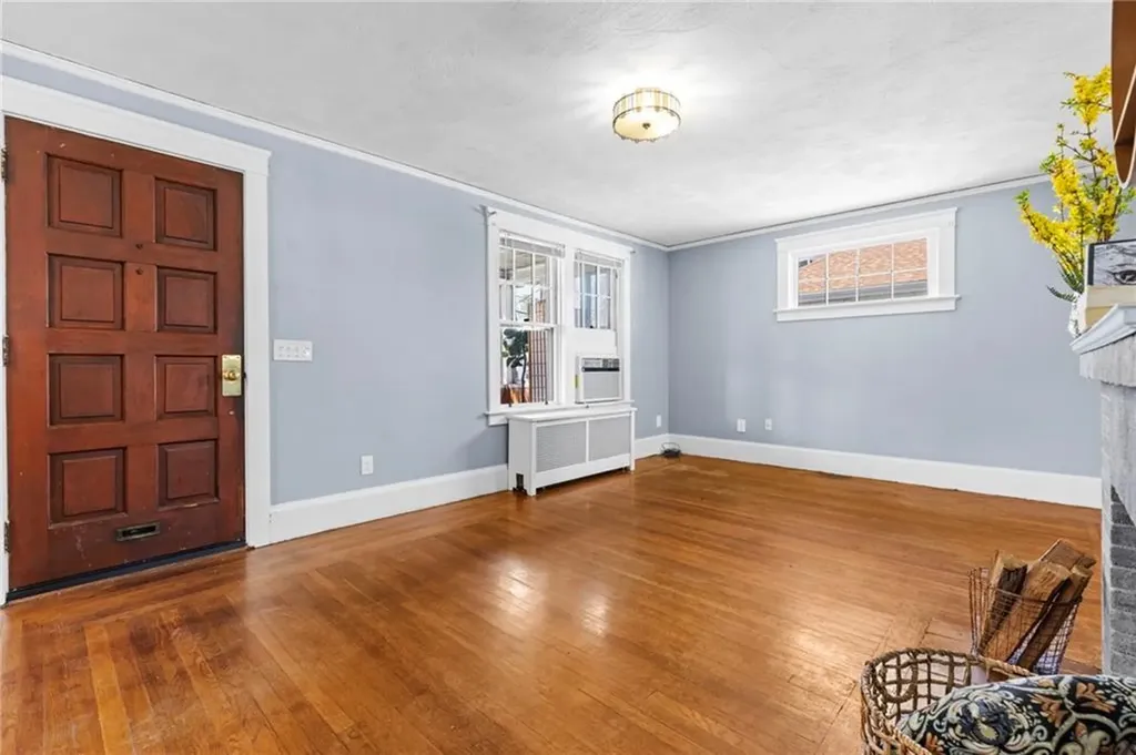 105 Shirley Boulevard Cranston RI 02910