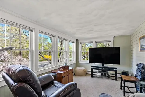 110 Ten Rod Road North Kingstown RI 02852