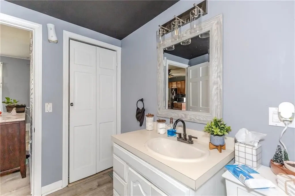 253 Waterman Avenue Smithfield RI 02917
