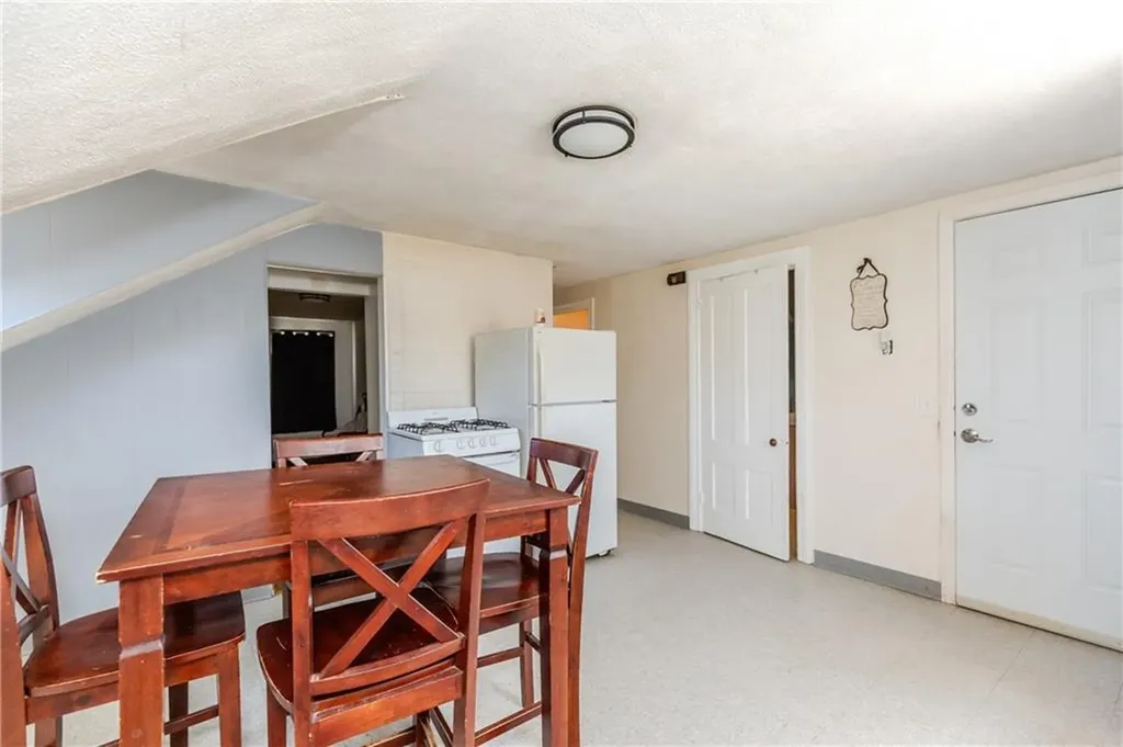 253 Waterman Avenue Smithfield RI 02917