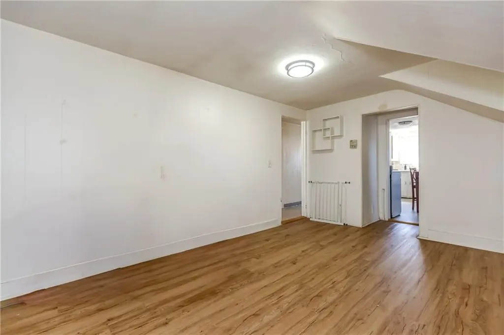 253 Waterman Avenue Smithfield RI 02917