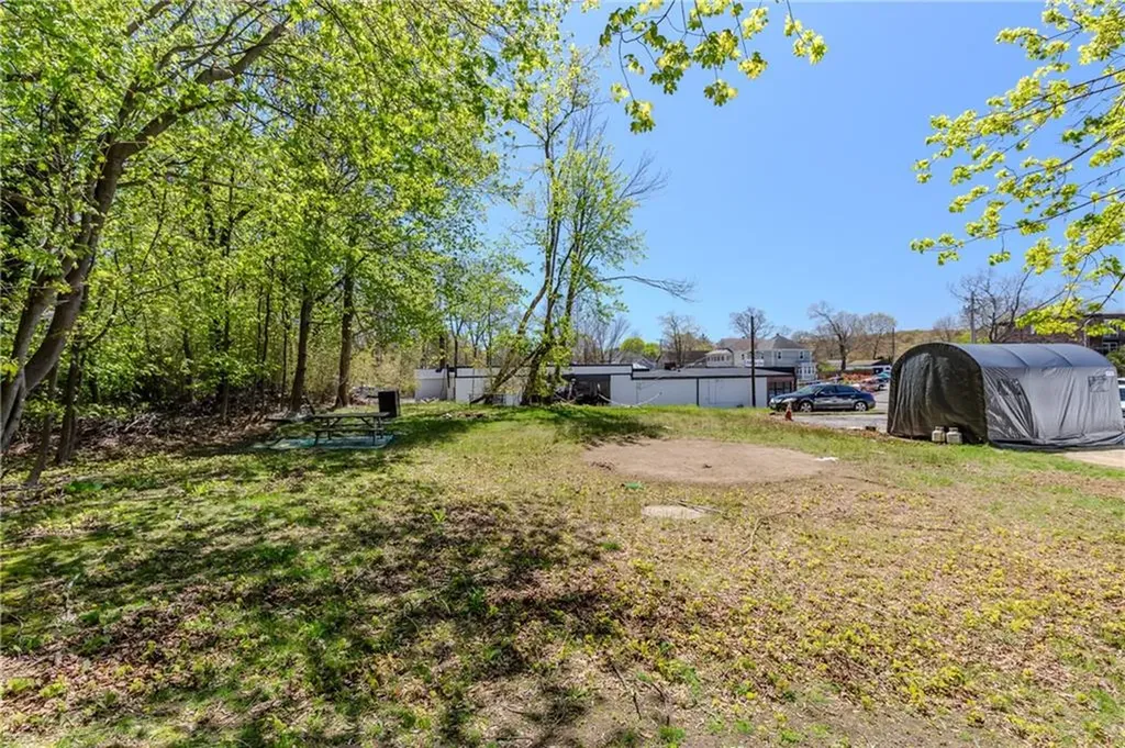 253 Waterman Avenue Smithfield RI 02917