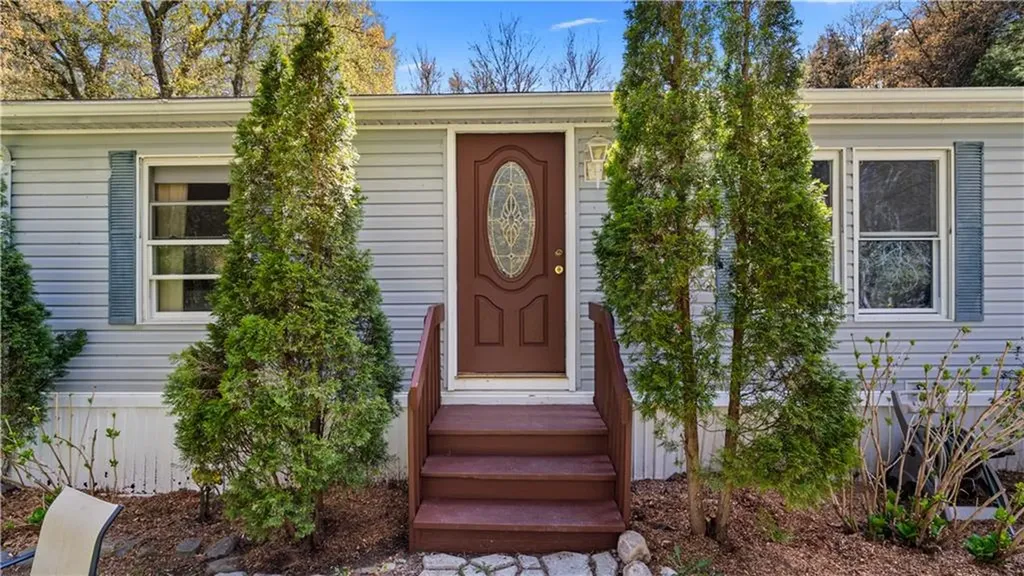 165 Spring Street Hopkinton RI 02832