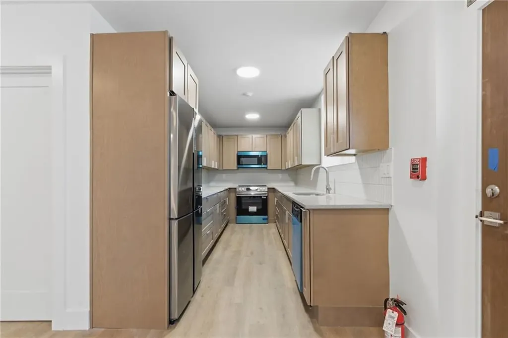 126 140 Sayles Street Woonsocket RI 02895