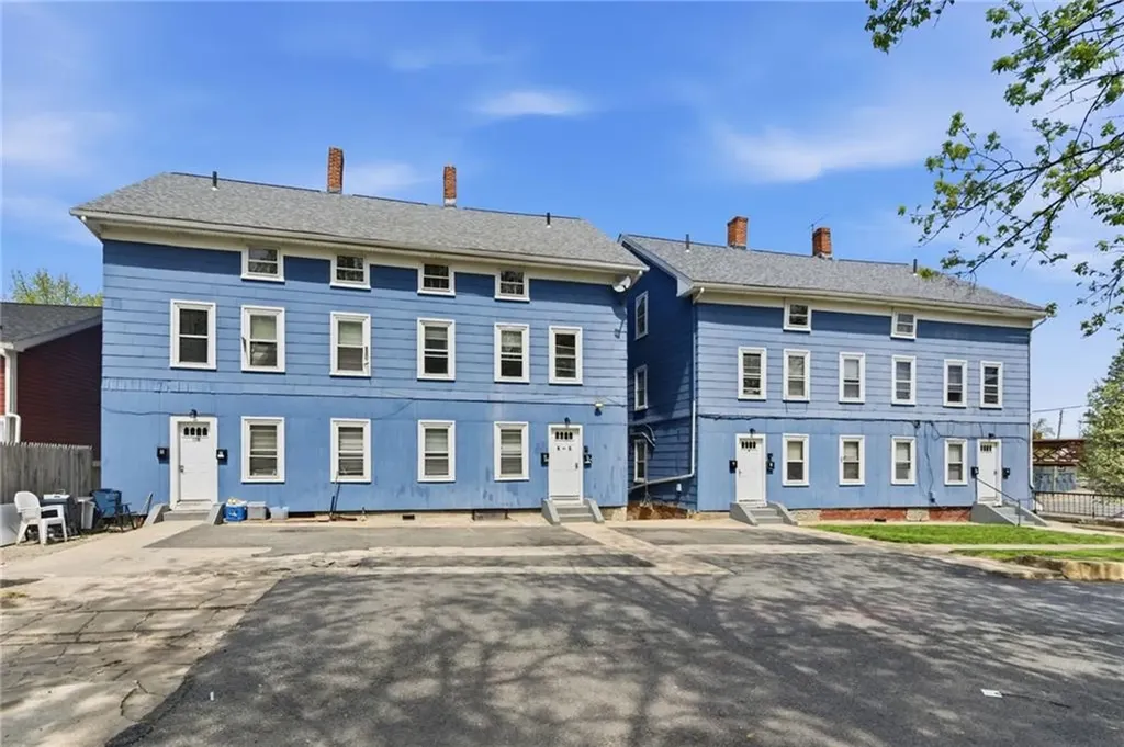 126 140 Sayles Street Woonsocket RI 02895