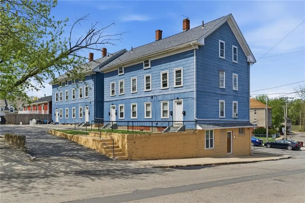 126 140 Sayles Street Woonsocket RI 02895