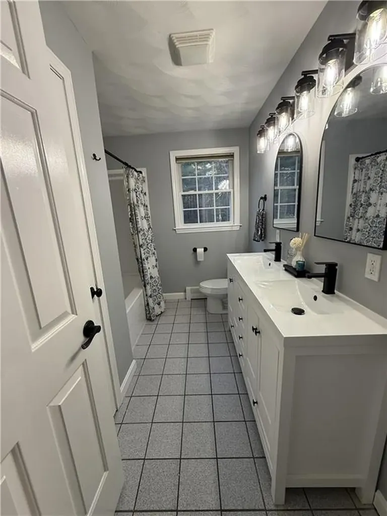 299 Robin Hollow Road West Greenwich RI 02817