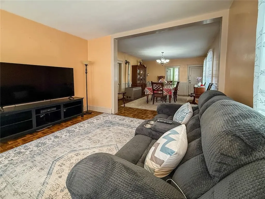 104 Bates Street Pawtucket RI 02861