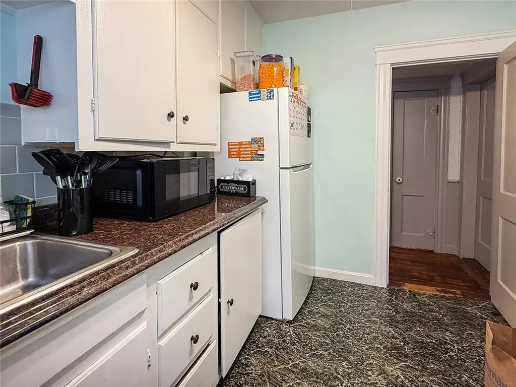 104 Bates Street Pawtucket RI 02861