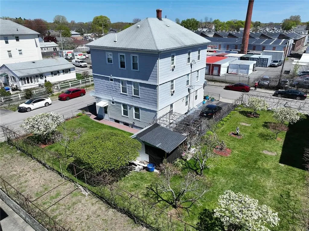 104 Bates Street Pawtucket RI 02861