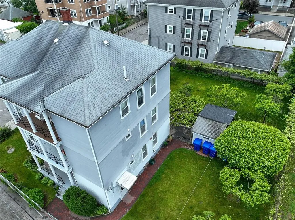104 Bates Street Pawtucket RI 02861