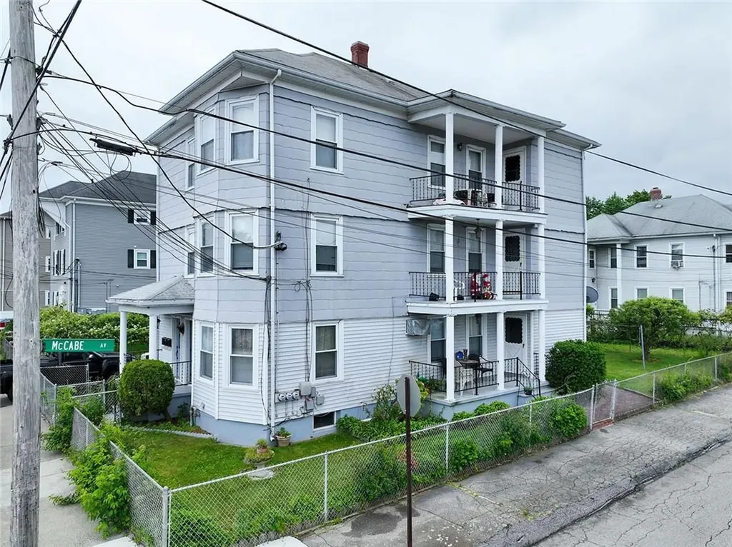 104 Bates Street Pawtucket RI 02861