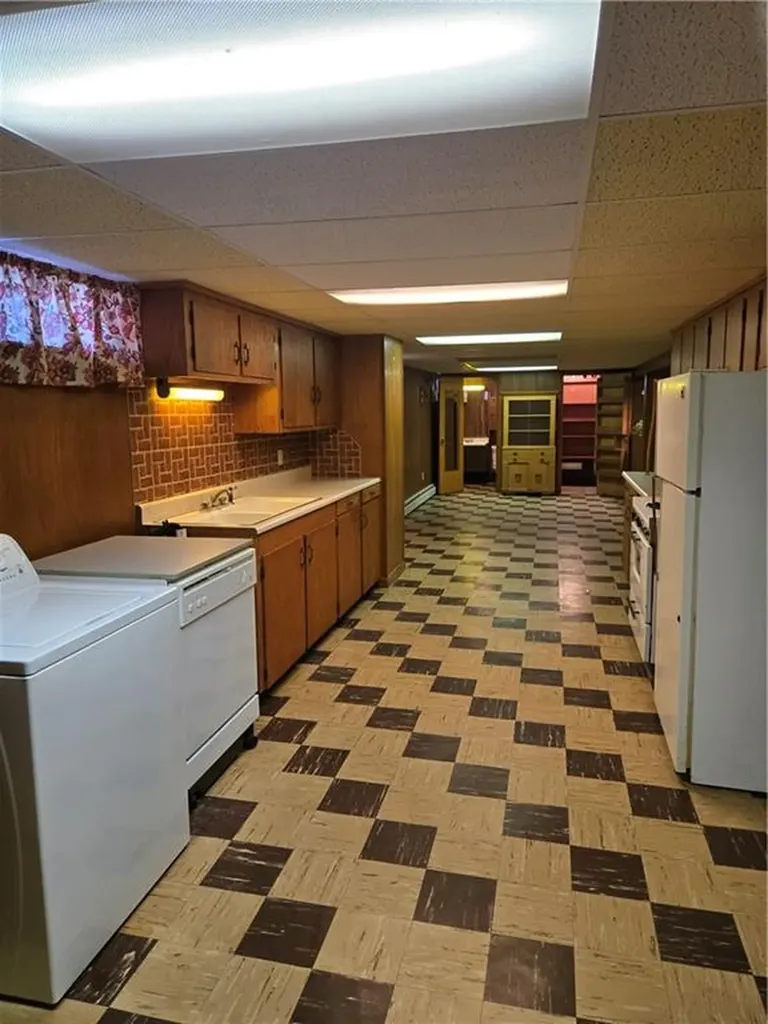 60 Charlotte Street North Providence RI 02904