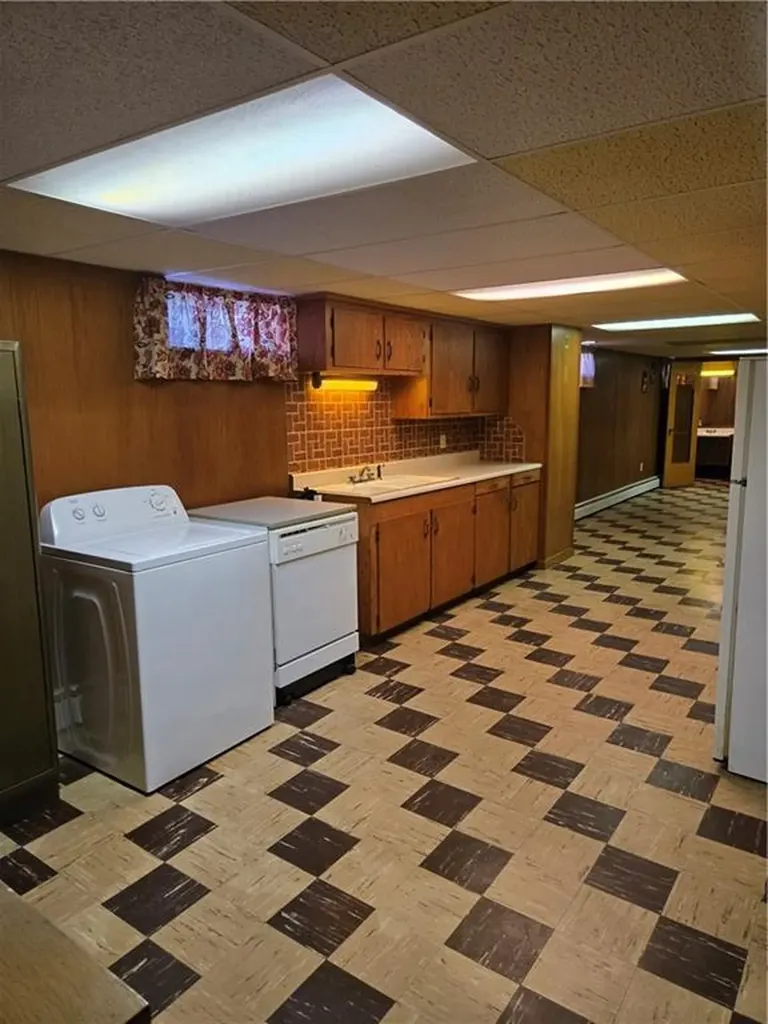 60 Charlotte Street North Providence RI 02904