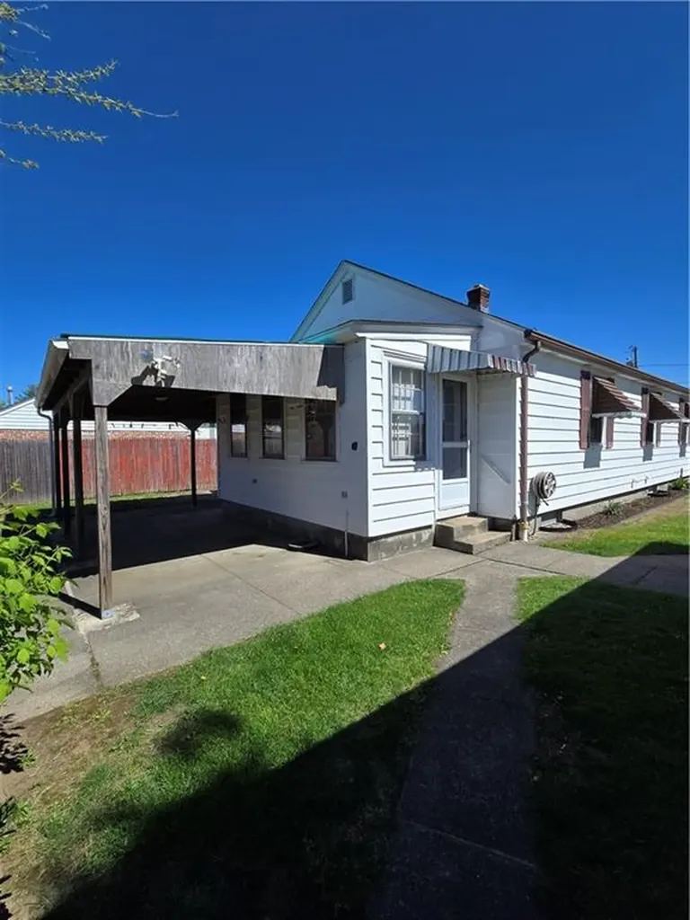 60 Charlotte Street North Providence RI 02904