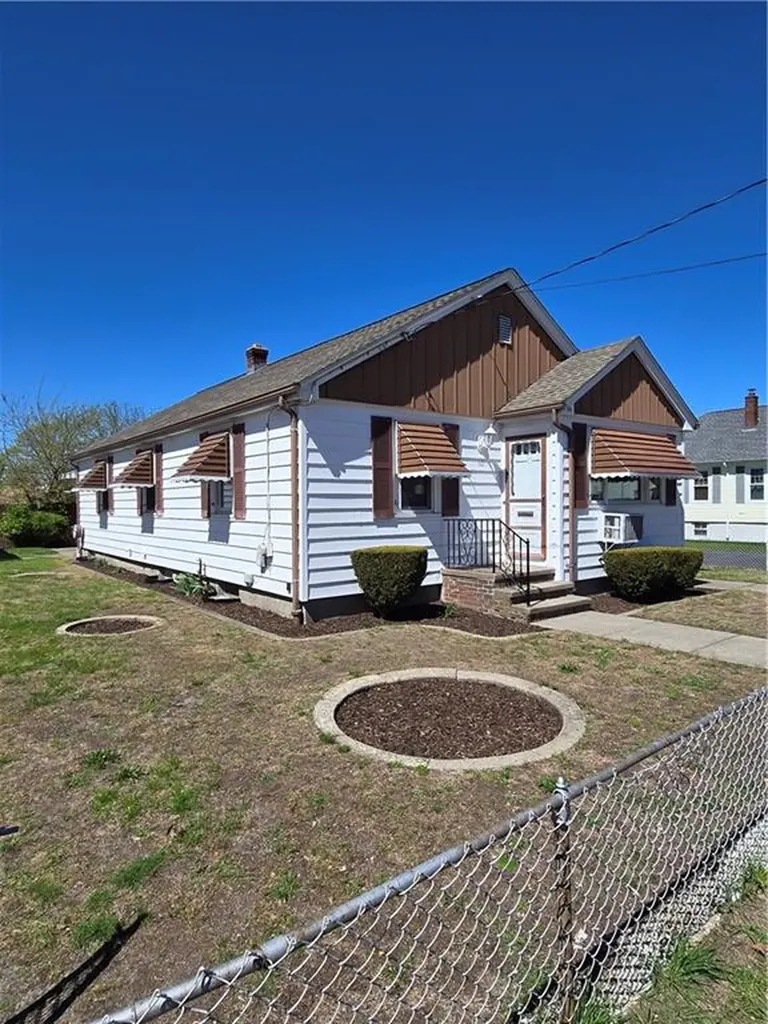 60 Charlotte Street North Providence RI 02904