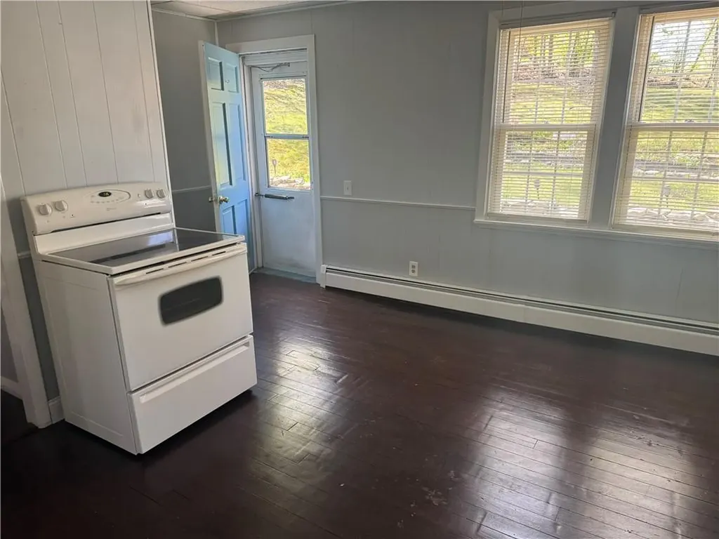 19 Whipple Avenue Smithfield RI 02917