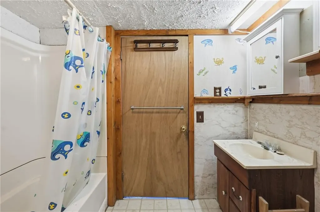 221 Curran Road Cumberland RI 02864