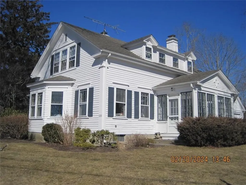 133 New Meadow Road Barrington RI 02806