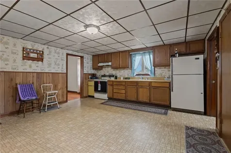 86 Fall Street Woonsocket RI 02895