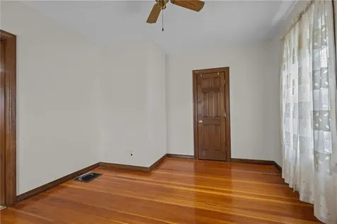 86 Fall Street Woonsocket RI 02895