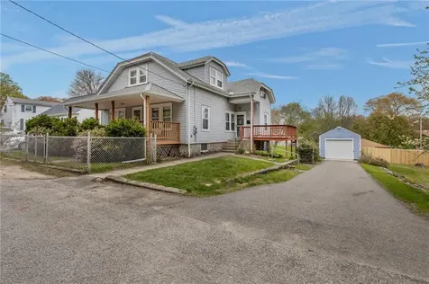 86 Fall Street Woonsocket RI 02895