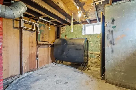 86 Fall Street Woonsocket RI 02895