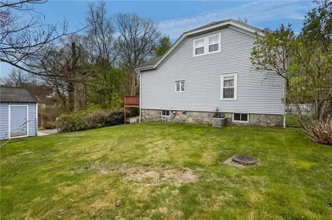 86 Fall Street Woonsocket RI 02895