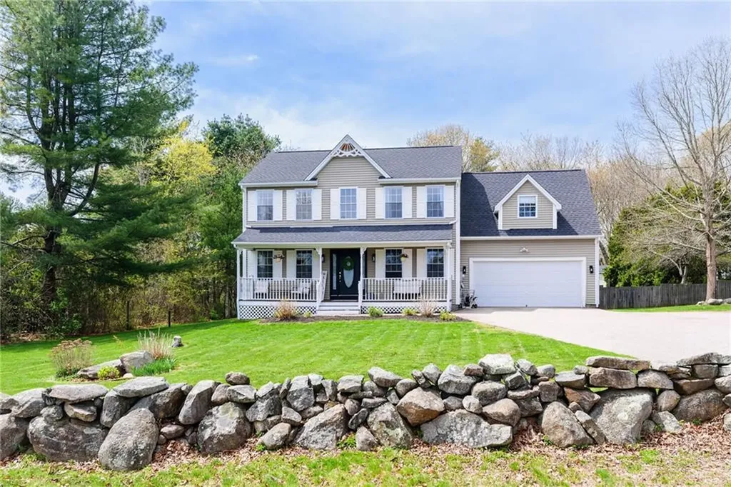 4 Laurel Avenue Westerly RI 02891