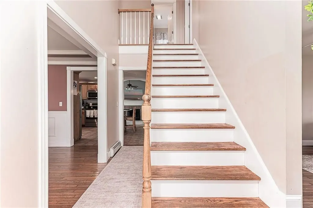 4 Laurel Avenue Westerly RI 02891